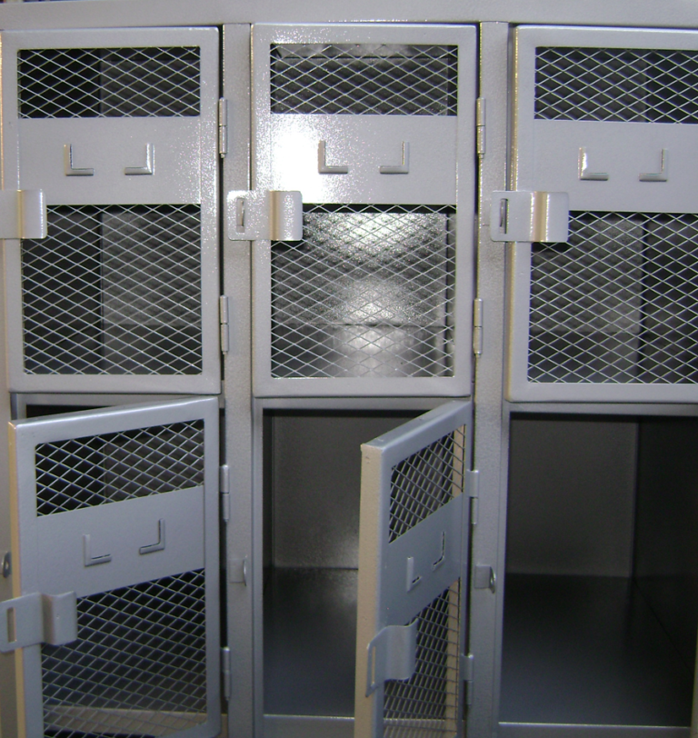 lockers-puerta-malla-01